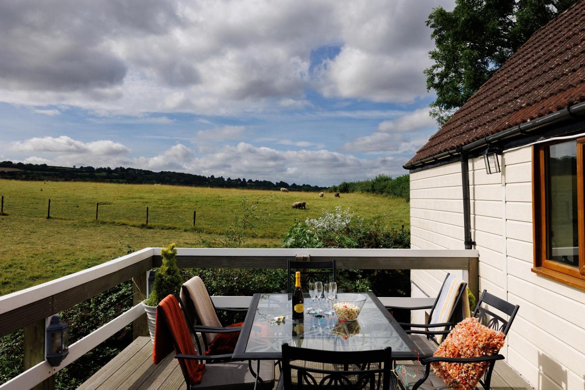 The West Barn Near Bath, Sleeps 24 And 2 Hot Tubs Villa Bristol Exterior foto
