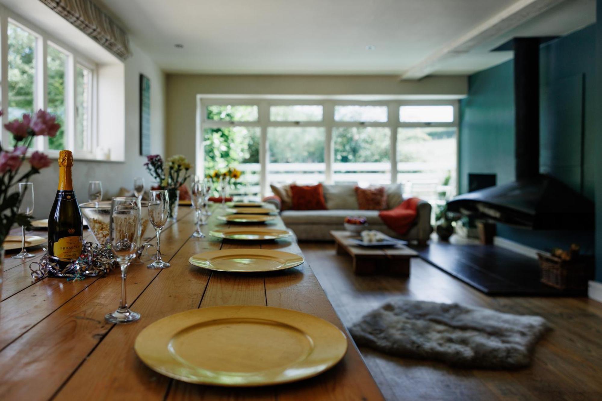 The West Barn Near Bath, Sleeps 24 And 2 Hot Tubs Villa Bristol Exterior foto